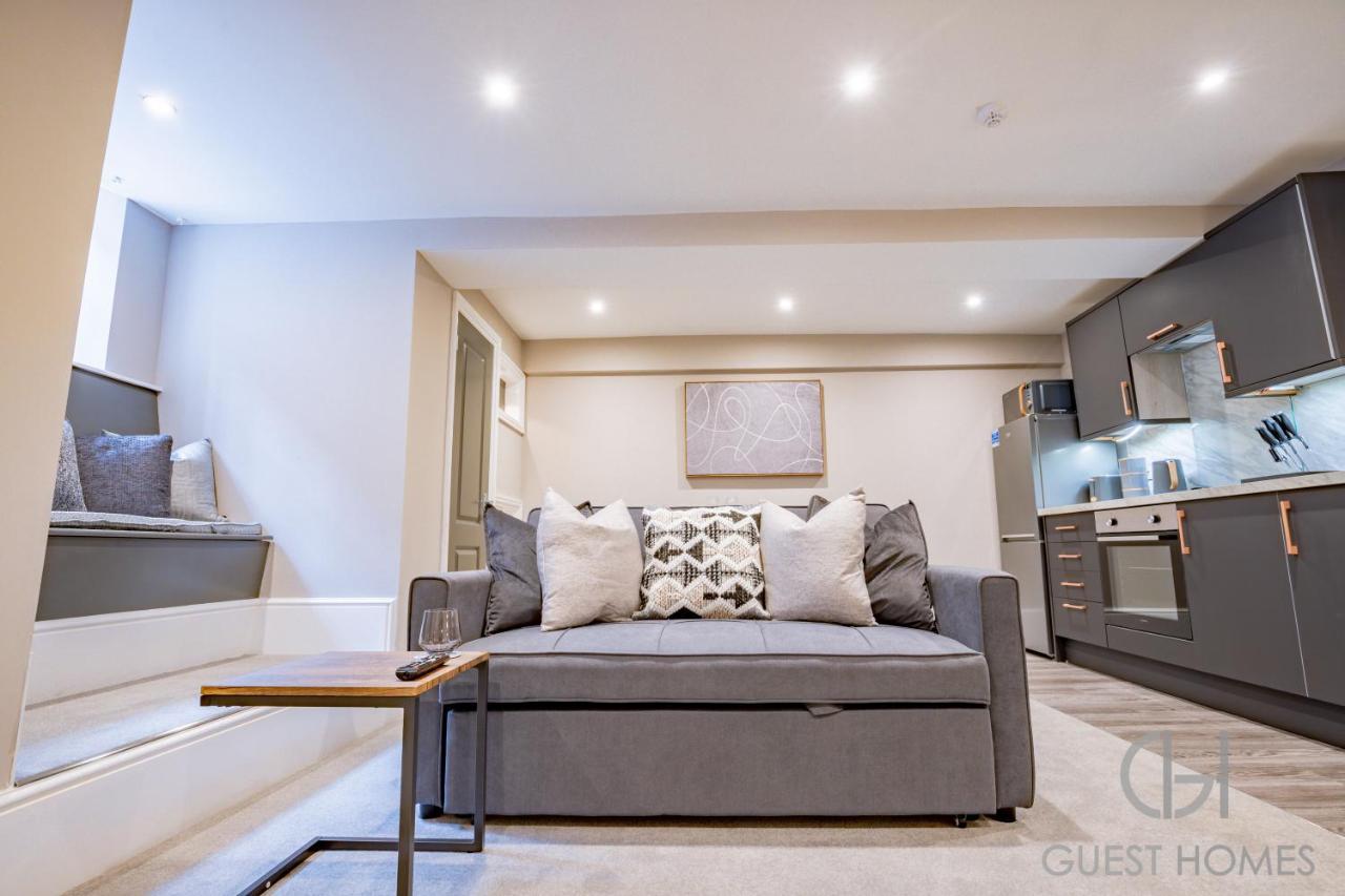 Host & Stay - Shaw Street Basement วุร์สเตอร์ ภายนอก รูปภาพ
