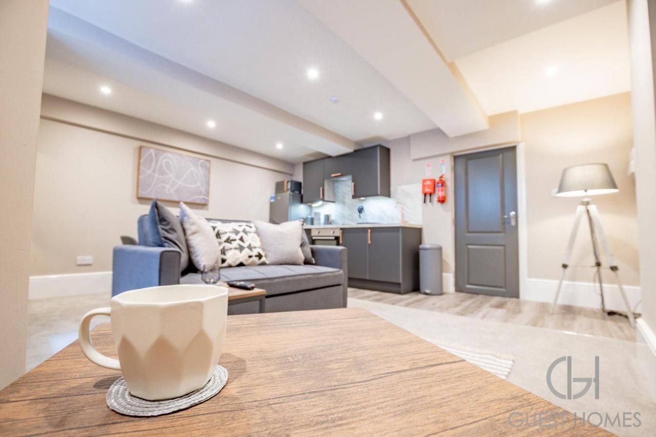 Host & Stay - Shaw Street Basement วุร์สเตอร์ ภายนอก รูปภาพ